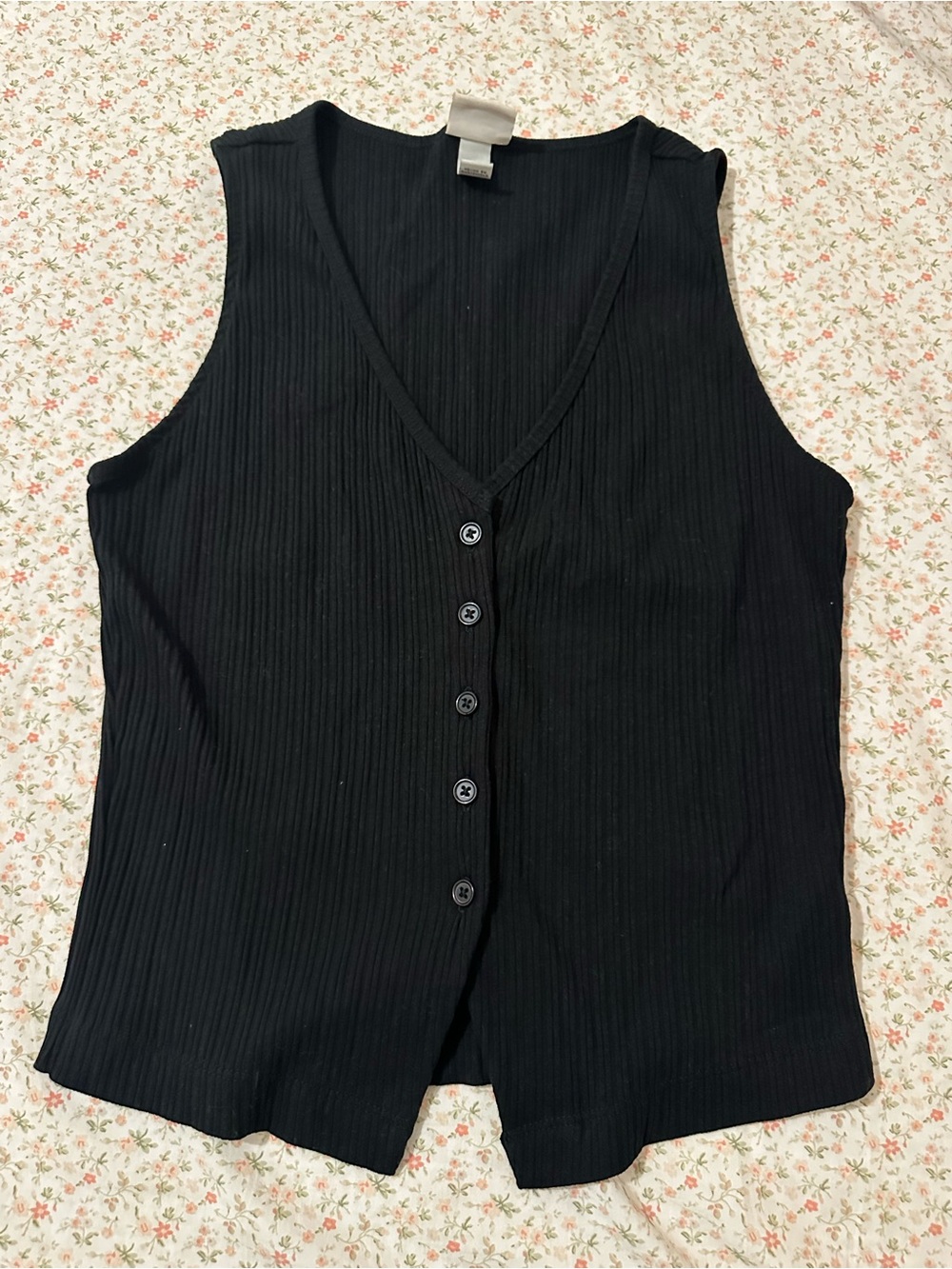 A new day button down tank size small